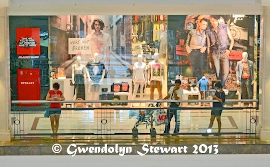 Watching a Beauty Contest at the 
Plaza Ambarrukmo from Above, Yogyakarta, Indonesia, Photographed by 
Gwendolyn Stewart c.201; All Rights Reserved