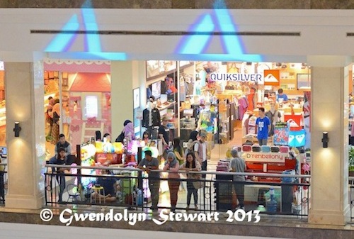 Watching a Beauty Contest at the Plaza Ambarrukmo from Above, 
Yogyakarta, Indonesia, Photographed by Gwendolyn Stewart c.2014; 
All Rights Reserved